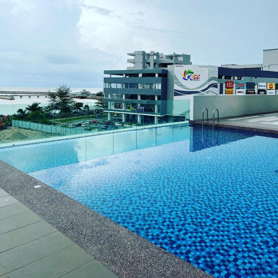 Ureshii Homestay Ladang Tanjung Kuala Terengganu With Pool エクステリア 写真